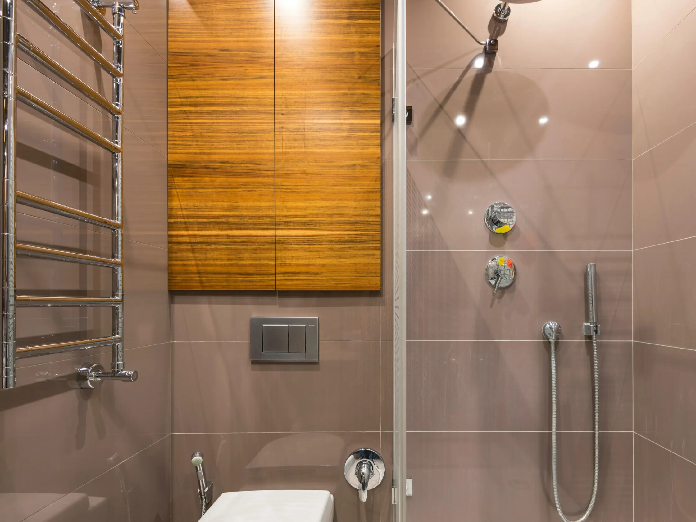 Handicap Bathroom Shower Installers: A Complete Accessibility Guide